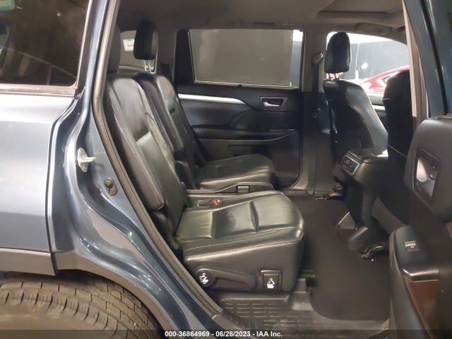2018 TOYOTA HIGHLANDER SE/XLE VIN: 5TDJZRFH5JS830791