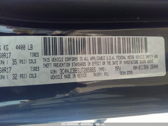3C4NJCBB3JT285865 Jeep Compass Latitude