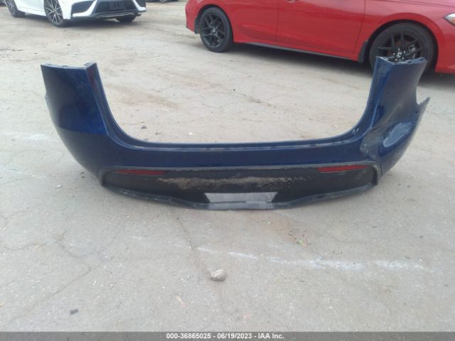 Tesla Model Y Long Range 2021 5YJYGDEE8MF160662 Image 11