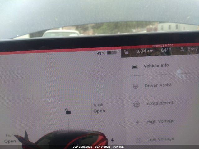 Tesla Model Y Long Range 2021 5YJYGDEE8MF160662 Image 17