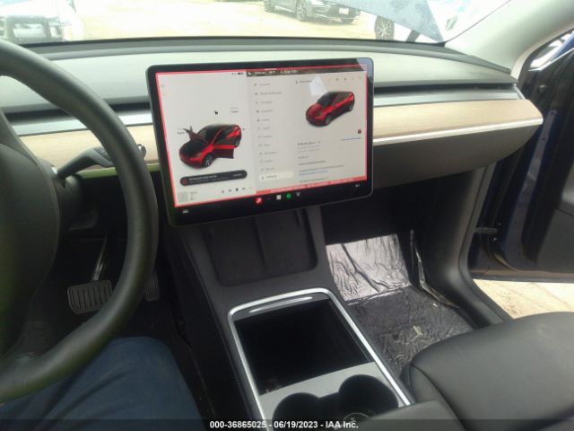 Tesla Model Y Long Range 2021 5YJYGDEE8MF160662 Image 18