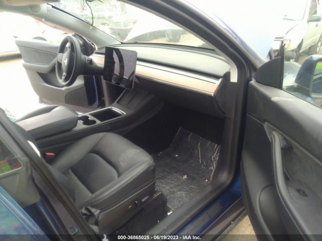 Tesla Model Y Long Range 2021 5YJYGDEE8MF160662 Image 5