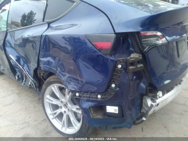 Tesla Model Y Long Range 2021 5YJYGDEE8MF160662 Image 6