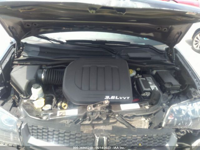 2C4RDGEG8JR324363 Dodge Grand Caravan Gt
