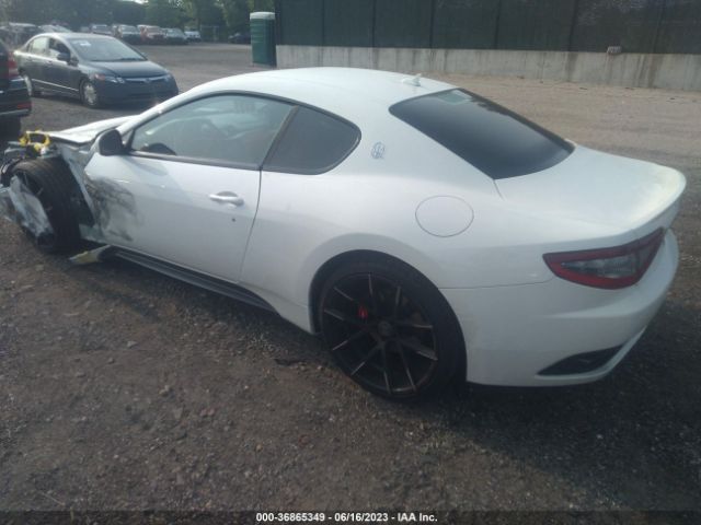 2015 MASERATI GRANTURISMO ZAM45VLA2F0138292 Photo 2