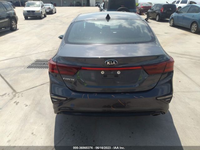 3KPF24AD5ME315337 KIA Forte Lxs
