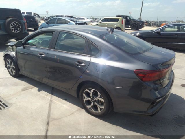 3KPF24AD5ME315337 KIA Forte Lxs