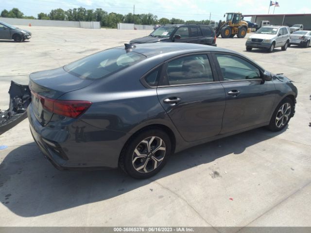 3KPF24AD5ME315337 KIA Forte Lxs