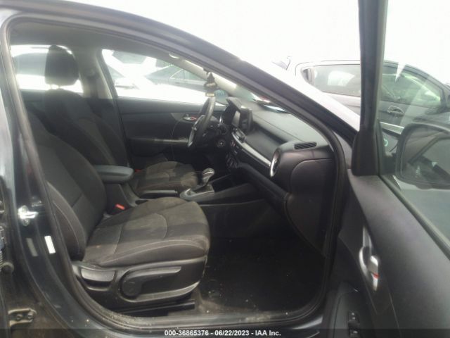 3KPF24AD5ME315337 KIA Forte Lxs