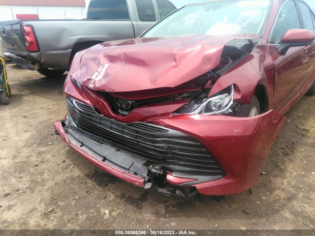 2020 TOYOTA CAMRY LE VIN: 4T1C11AK2LU952197
