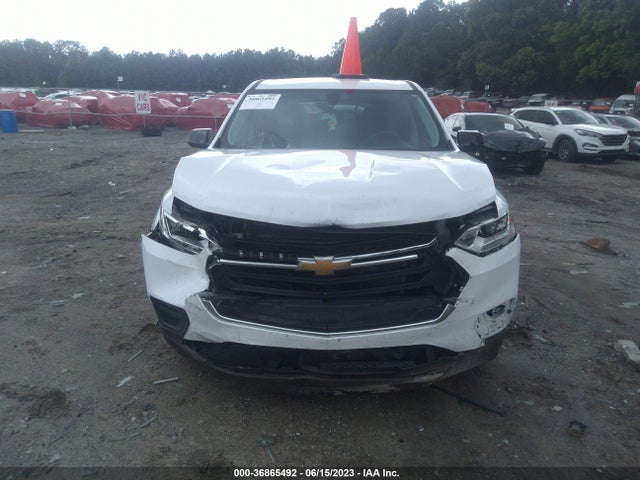 Chevrolet Traverse Ls 2018 1GNERFKW3JJ101195 Image 4