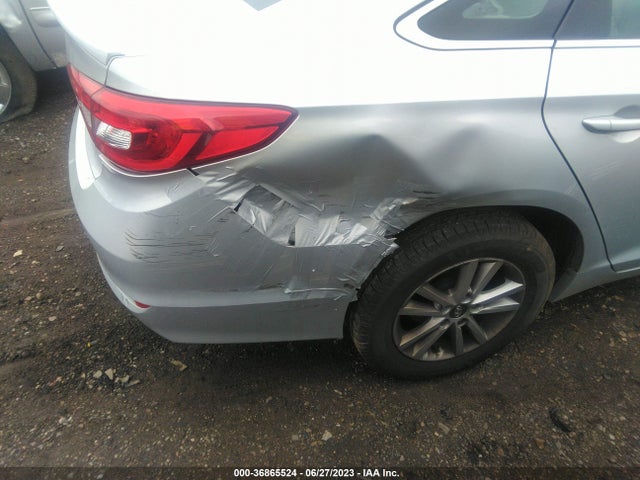 2015 HYUNDAI SONATA 2.4L SE VIN: 5NPE24AF3FH225261