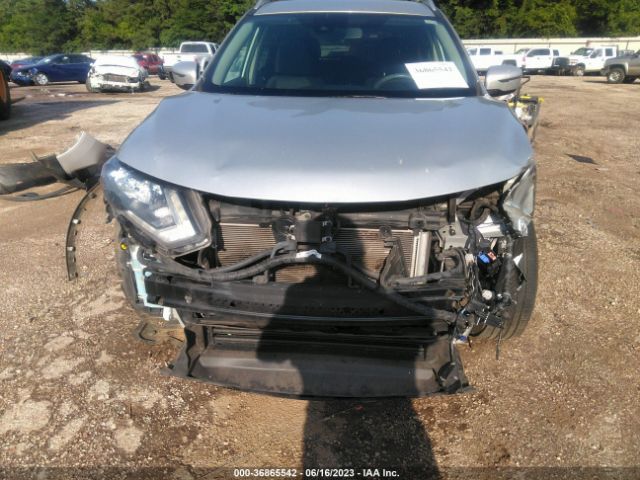 KNMAT2MT8LP511074 Nissan ROGUE SV