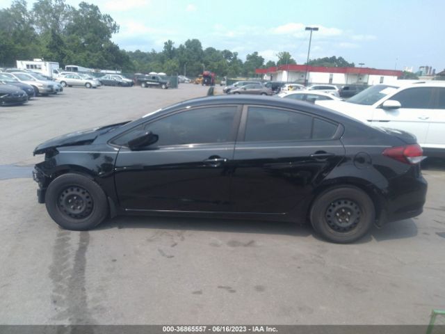3KPFK4A79HE026350 KIA FORTE LX