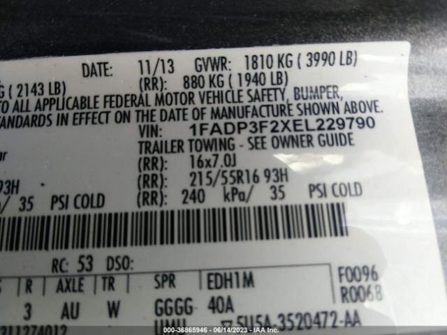 1FADP3F2XEL229790 Ford FOCUS SE