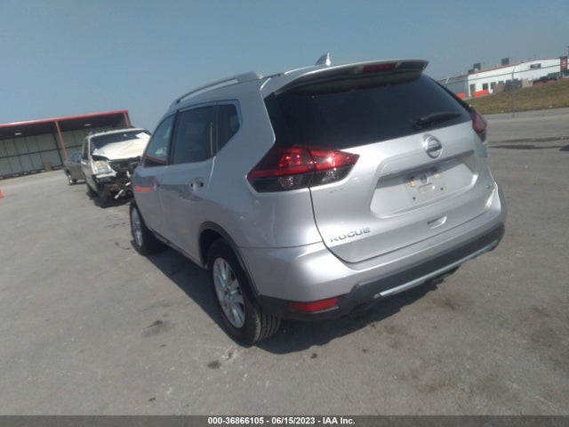 2018 NISSAN ROGUE SV VIN: 5N1AT2MT1JC801821