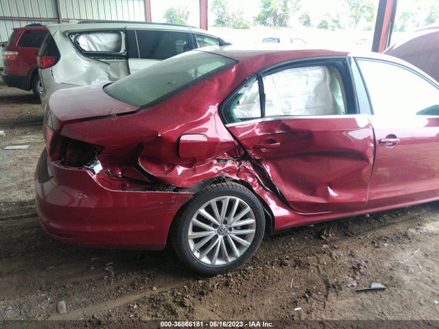 3VWL07AJ2GM357424 Volkswagen Jetta Sedan 1.8t Sel