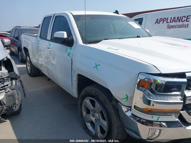 2018 CHEVROLET SILVERADO 1500 LT VIN: 1GCRCREC7JZ371580