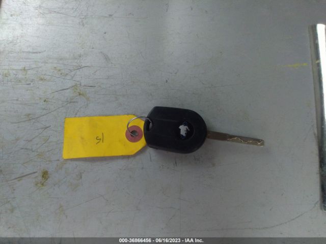 1FMCU0F71HUD05805 Ford ESCAPE S