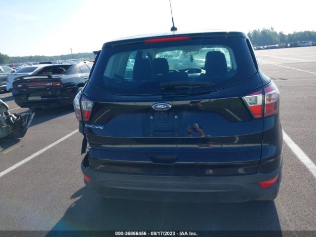 1FMCU0F71HUD05805 Ford ESCAPE S