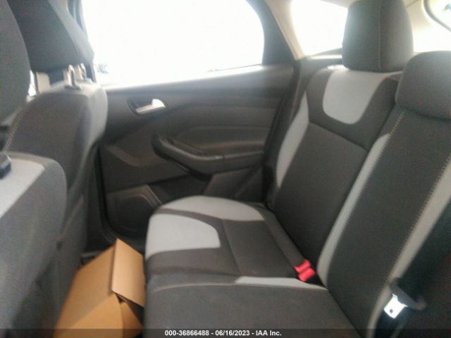 1FADP3K21EL352951 Ford FOCUS SE