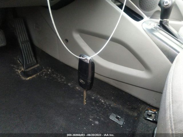 KNAFX4A6XG5575118 KIA FORTE LX