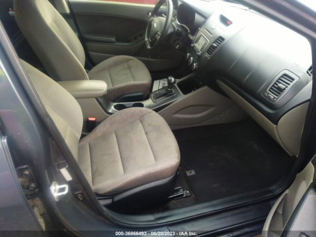 KNAFX4A6XG5575118 KIA FORTE LX
