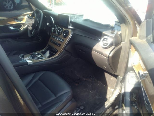 WDC0G4JBXJV067660 Mercedes-Benz Glc Glc 300