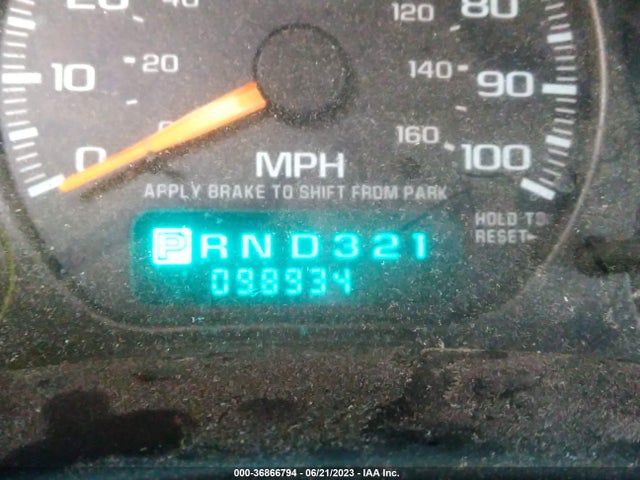 2002 CHEVROLET SILVERADO 1500 LS VIN: 2GCEK19T821203549