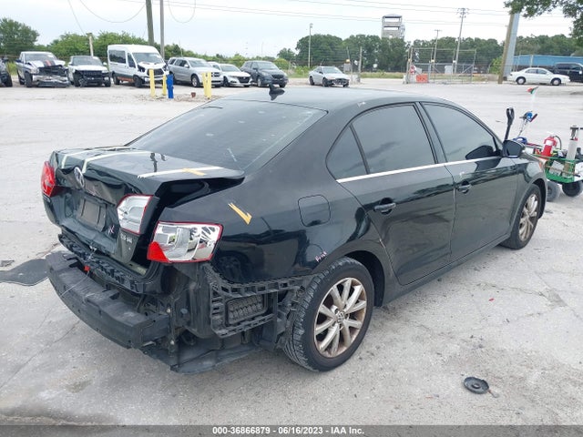 2013 VOLKSWAGEN JETTA SEDAN SE W/CONVENIENCE/SUNROOF VIN: 3VWDX7AJ9DM454275