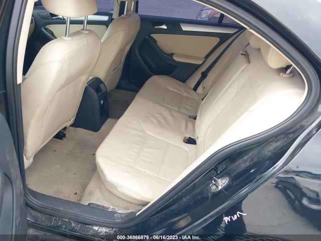 2013 VOLKSWAGEN JETTA SEDAN SE W/CONVENIENCE/SUNROOF VIN: 3VWDX7AJ9DM454275