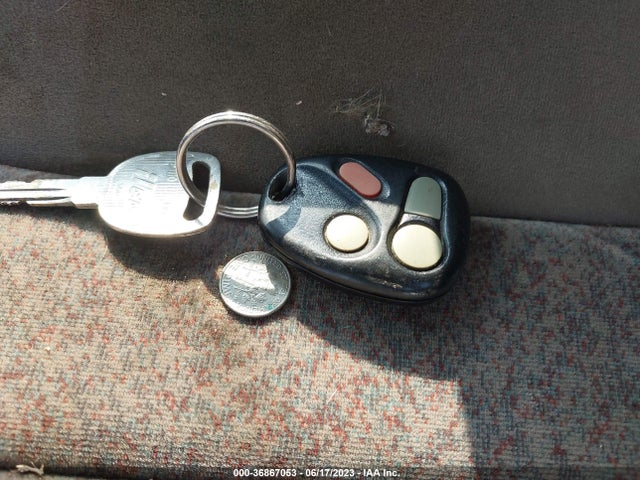 1997 SATURN SL VIN: 1G8ZJ5279VZ295866
