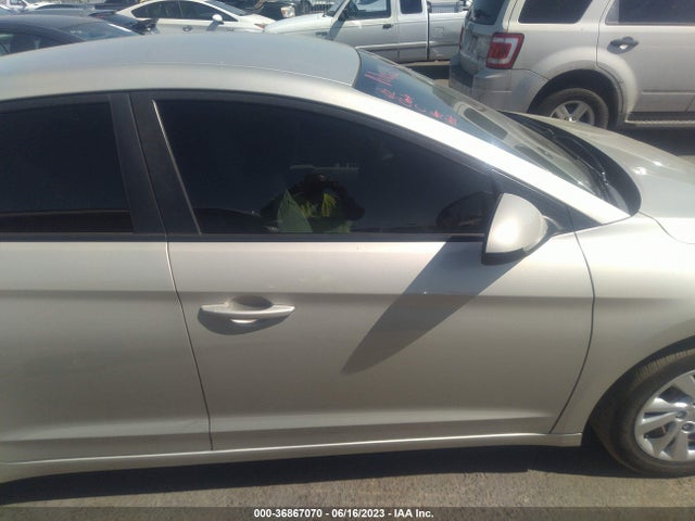 Hyundai ELANTRA SE 2017 5NPD74LF1HH146636 Image 6