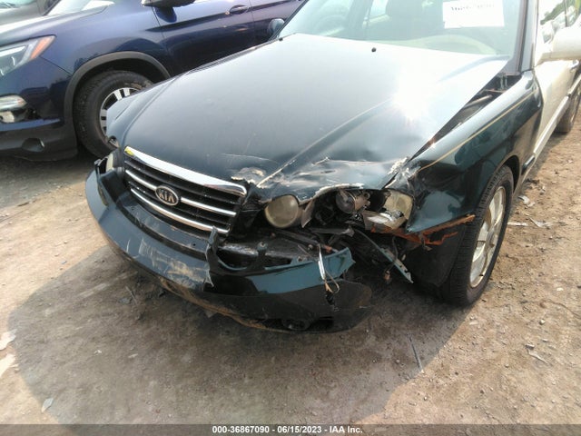 2004 KIA OPTIMA LX/EX VIN: KNAGD128845326341
