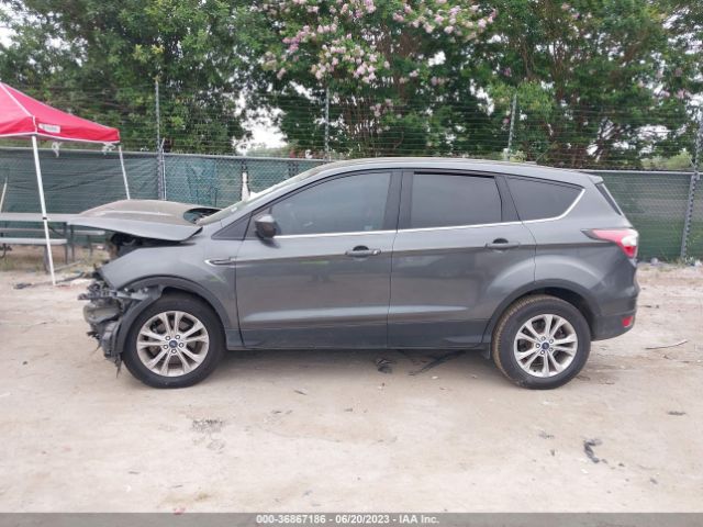1FMCU0GD9HUB15285 Ford ESCAPE SE