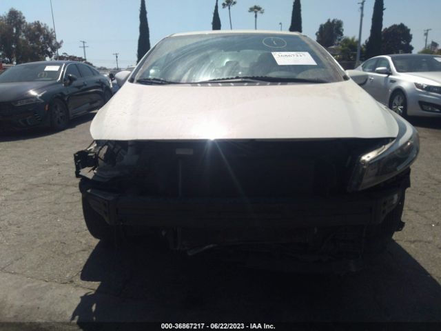 3KPFK4A71JE230923 KIA FORTE LX