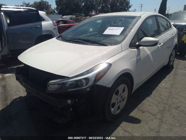 3KPFK4A71JE230923 KIA FORTE LX