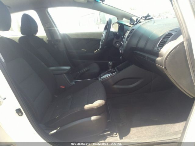 3KPFK4A71JE230923 KIA FORTE LX
