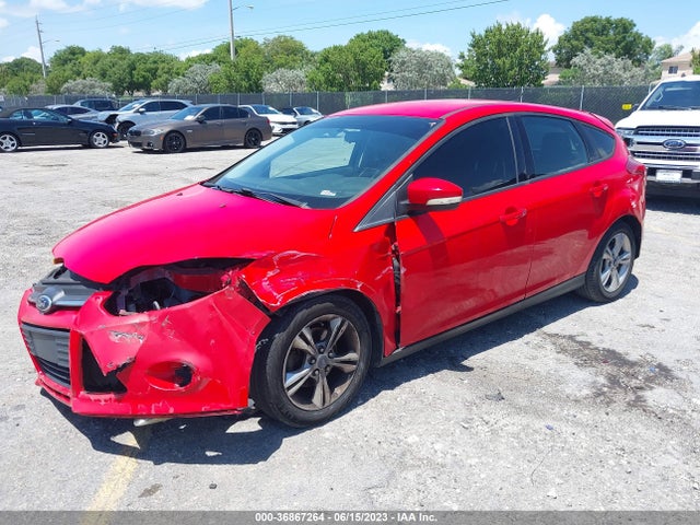 Ford FOCUS SE 2014 1FADP3K28EL324239 Image 2