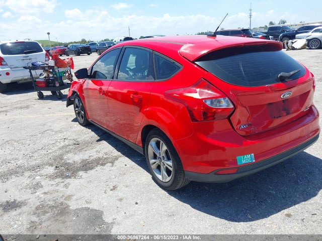 Ford FOCUS SE 2014 1FADP3K28EL324239 Image 3