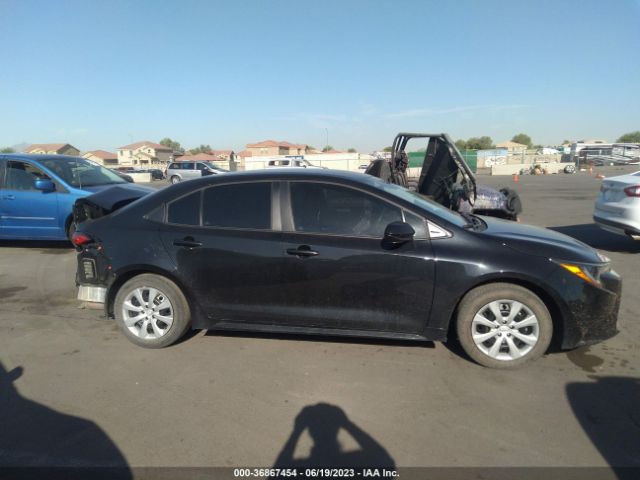 5YFEPMAE1NP271729 Toyota COROLLA LE
