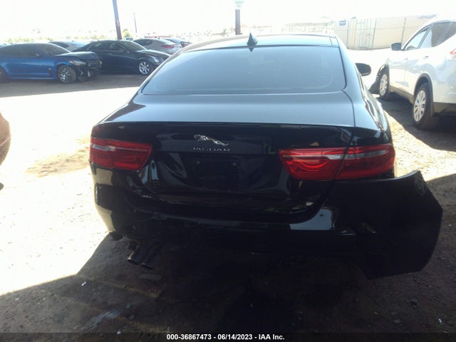 SAJAD4FN9JCP33572 Jaguar Xe 20d Premium