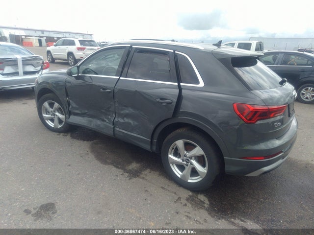 WA1AUCF38M1135264 Audi Q3 PREMIUM