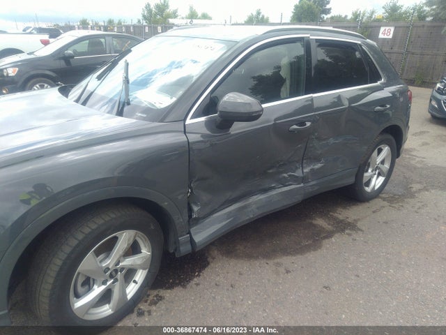 WA1AUCF38M1135264 Audi Q3 PREMIUM