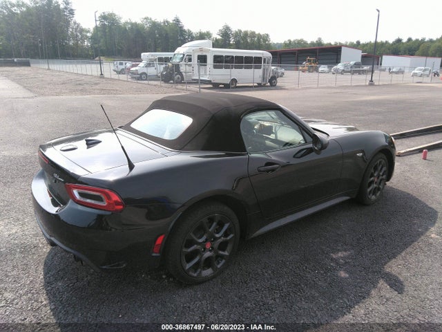 JC1NFAEK7J0138055 Fiat 124 Spider Abarth