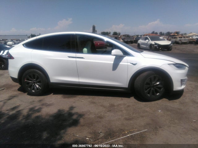 Tesla Model X 75d/100d/p100d 2018 5YJXCBE20JF101151 Image 4