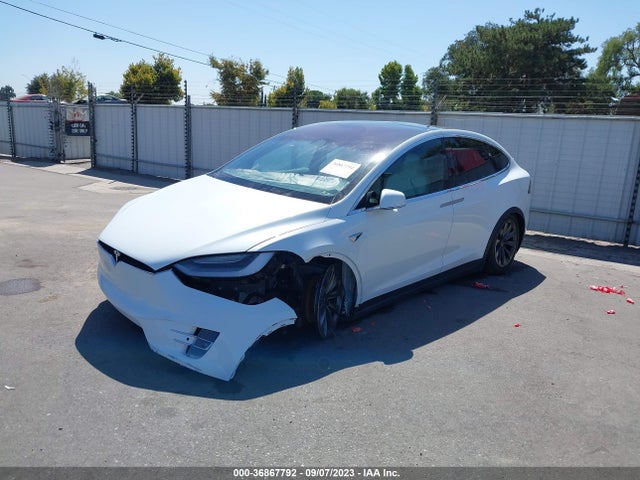 Tesla Model X 75d/100d/p100d 2018 5YJXCBE20JF101151 Image 2