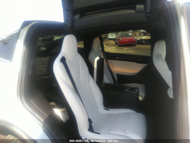 Tesla Model X 75d/100d/p100d 2018 5YJXCBE20JF101151 Image 15