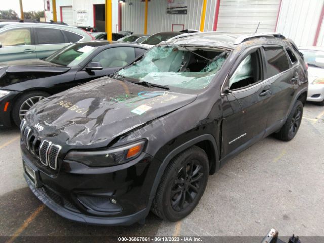 1C4PJLCB2KD222335 Jeep Cherokee Latitude
