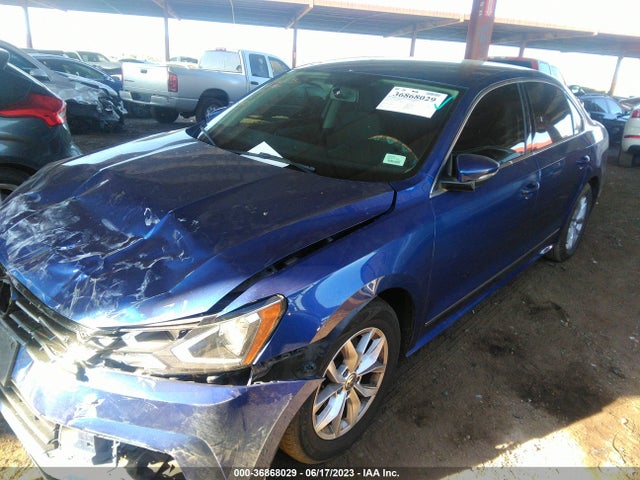 1VWAT7A32GC054306 Volkswagen Passat 1.8t S